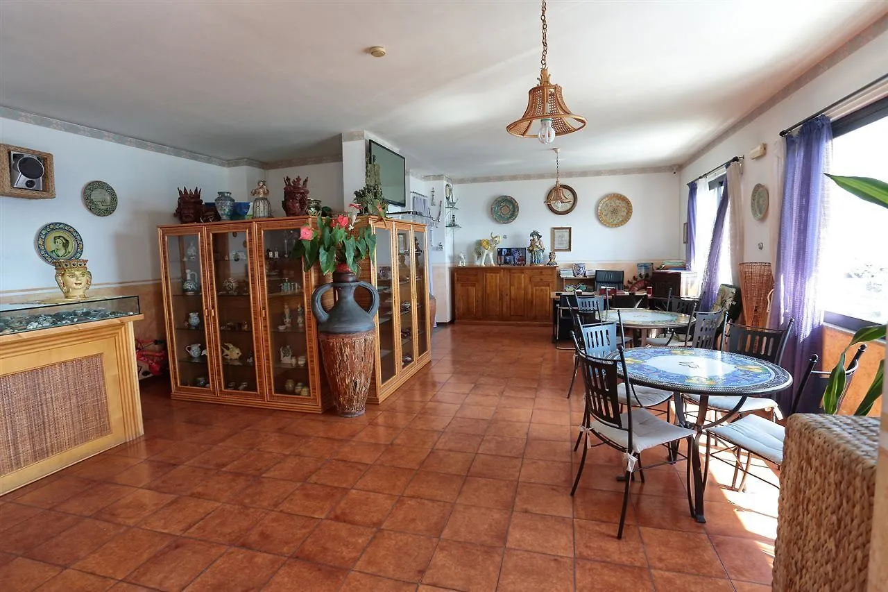 Villa Pamar Aparthotel Giardini-Naxos Italië